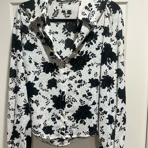 Q2 Black and White Button Down Shirt Notched Collar